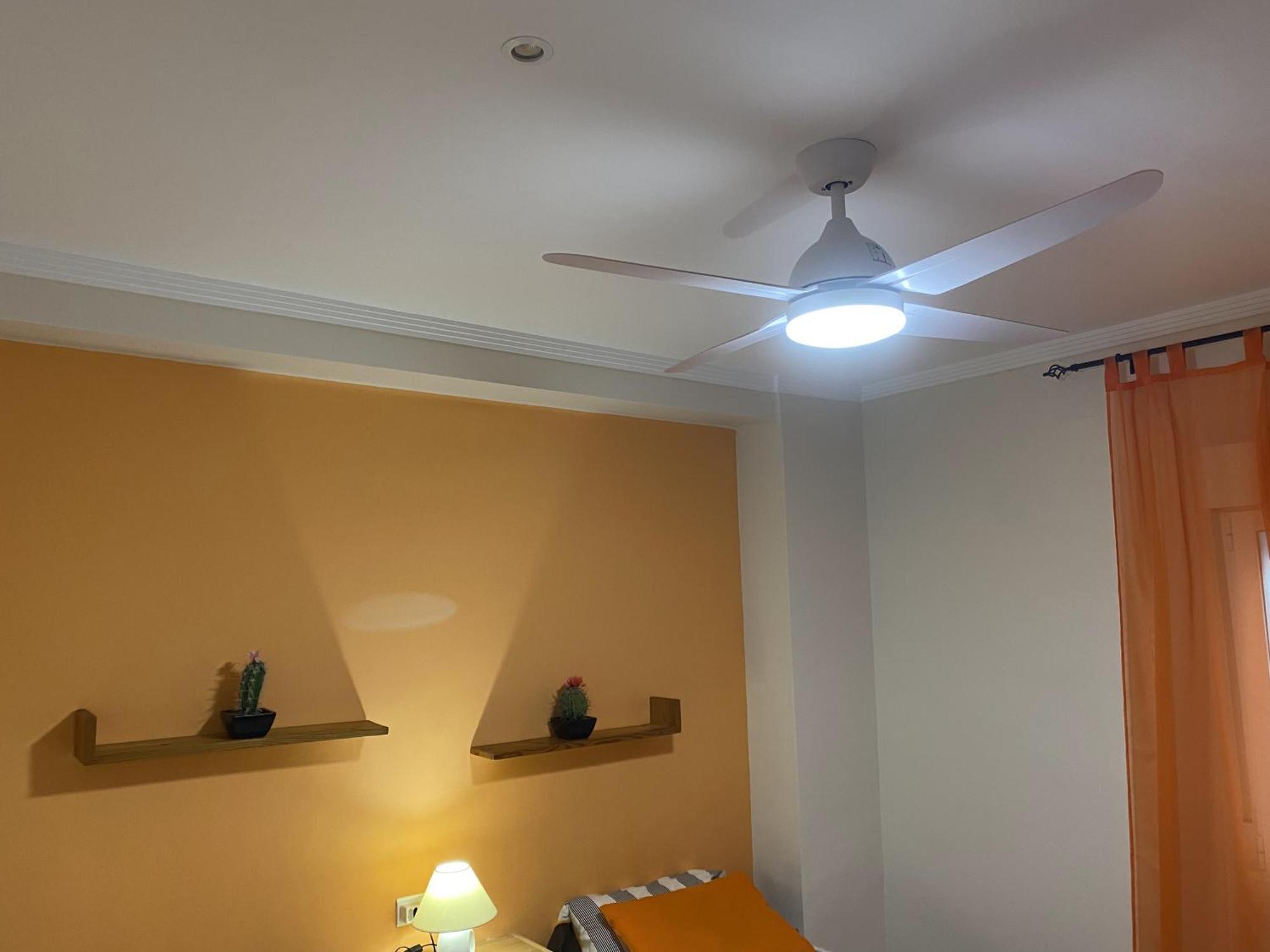 Beachfront And Cozy Apartment Cullera Bagian luar foto